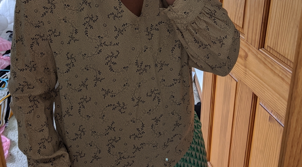 Light weight top